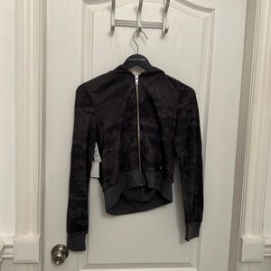 NWT Tna Thermal Zip
L/G
Scorpion Black